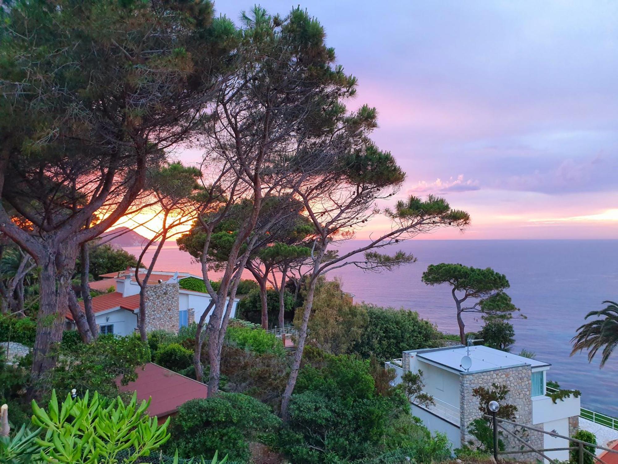 La Terrazza Sul Forno - Goelba Apartment Портоферайо Екстериор снимка